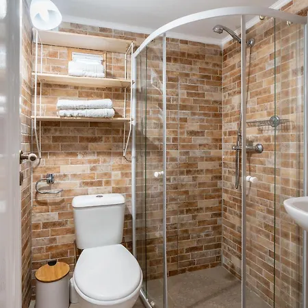 בית נופש Alicia's Traditional In Paradisi *