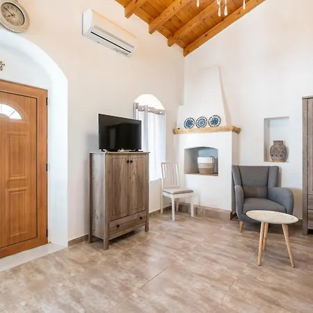 Alicia's Traditional In Paradisi Nyaraló Paradíszi